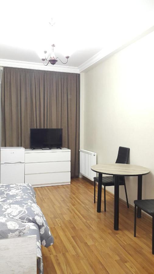 Cozy Home Tbilisi Esterno foto