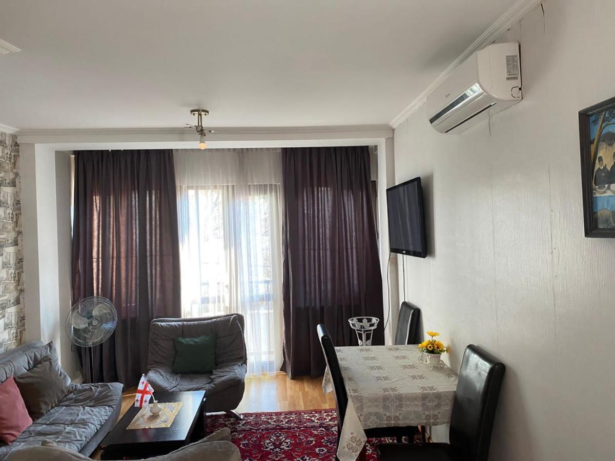 Cozy Home Tbilisi Esterno foto